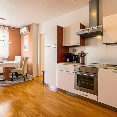 Apartman Aqua Подстрана Екстер'єр фото