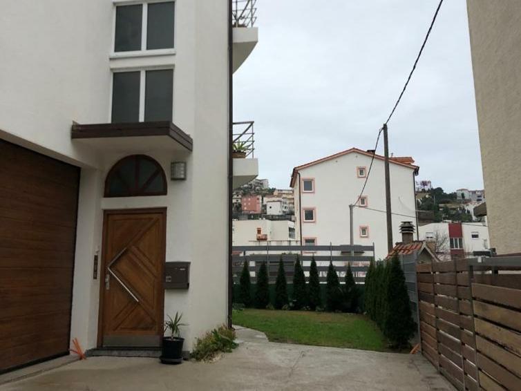 Apartman Aqua Подстрана Екстер'єр фото