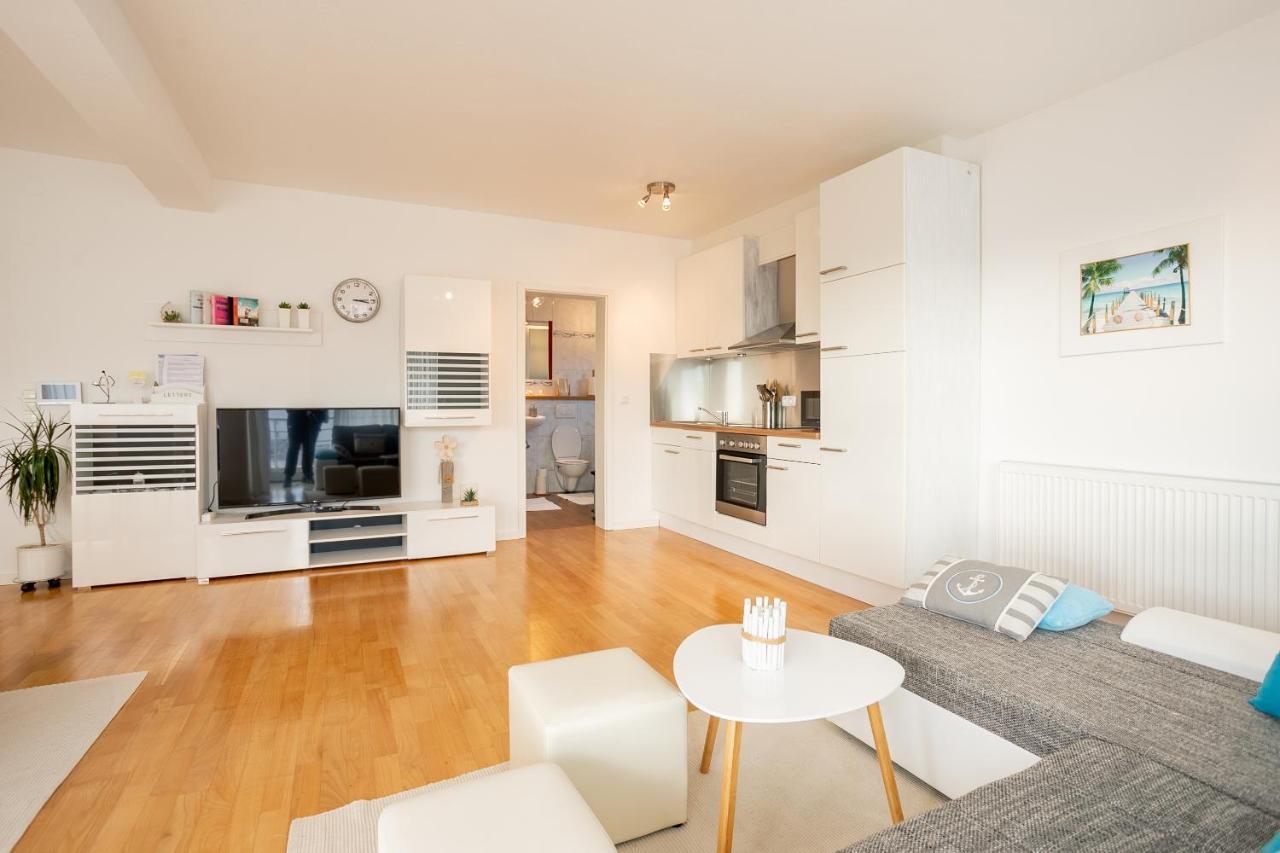 Apartman Aqua Подстрана Екстер'єр фото