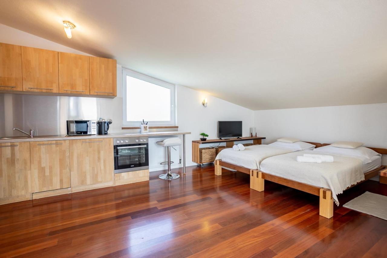 Apartman Aqua Подстрана Екстер'єр фото